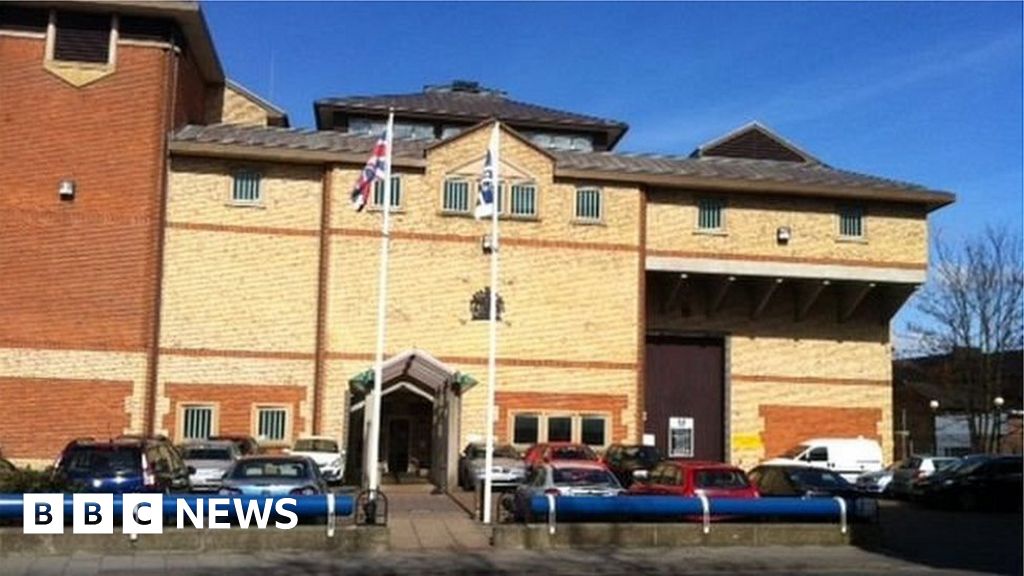 Bedford Prison inmates 'can get drugs easier than clothes or bedding