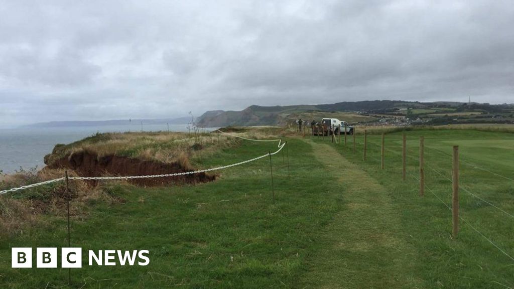 'Broadchurch' beach: Cliff-fall West Bay path reopens - BBC News