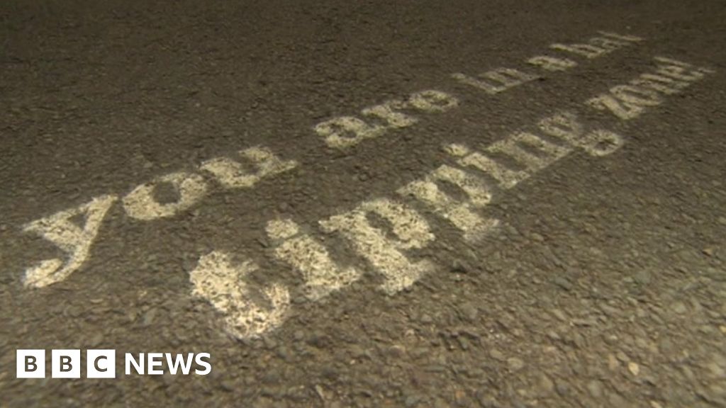 Huddersfield Narrow Canal gets smile and tip your hat signs BBC News