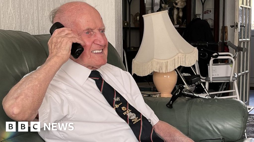 Normandy veterans’ welfare officer makes good a lifelong promise