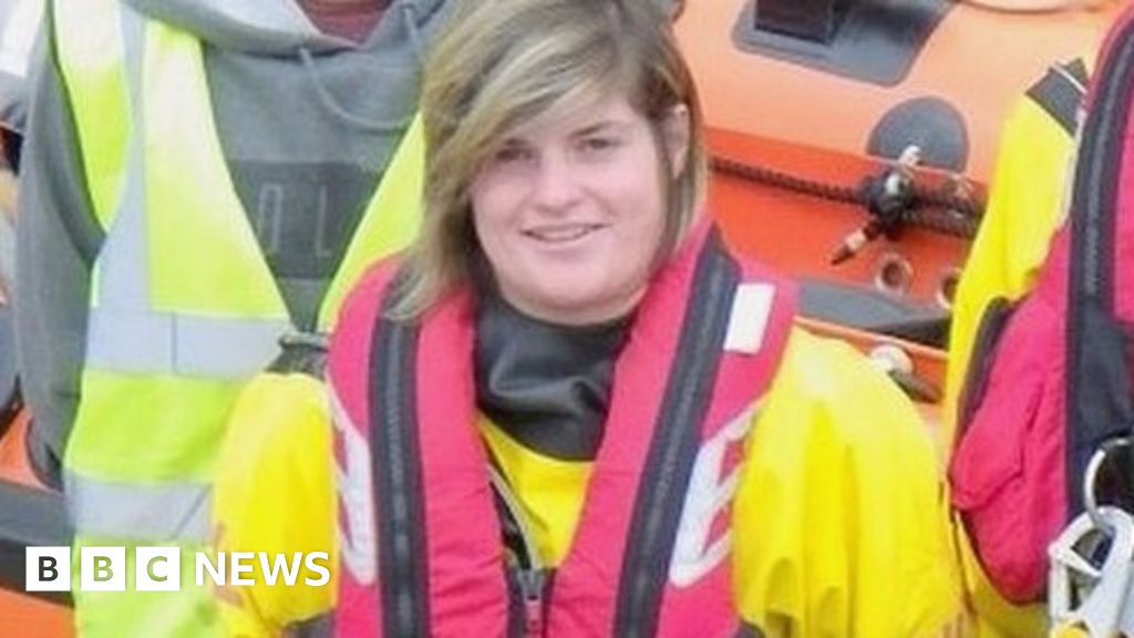 Minehead lifeboat gets its first female skipper BBC News