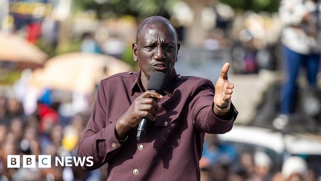 Лидер на кенийската опозиция обвини президента Уилям Руто че планира