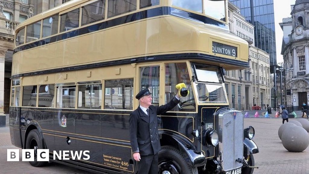 'Miraculous' Birmingham double-decker bus restoration team pick up award 