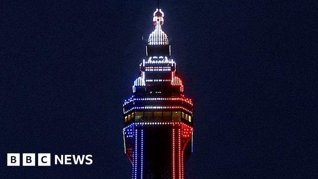 Blackpool Tower: Corroded lights replacement plan approved