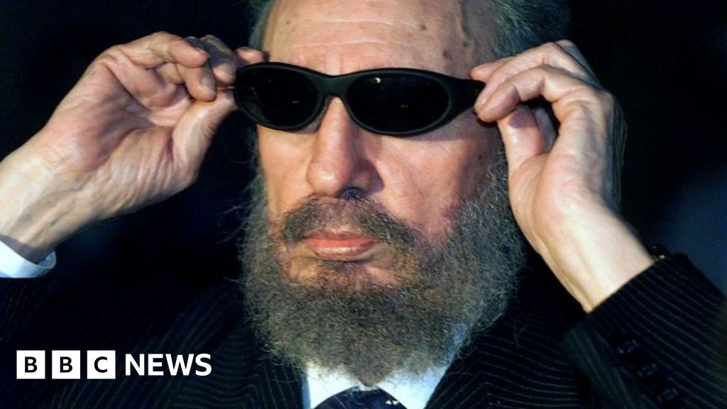 Fidel Castro: A life in pictures - BBC News