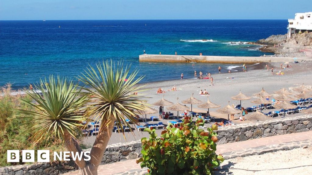 Tenerife: Man from Cardiff dies in suspected drowning – BBC