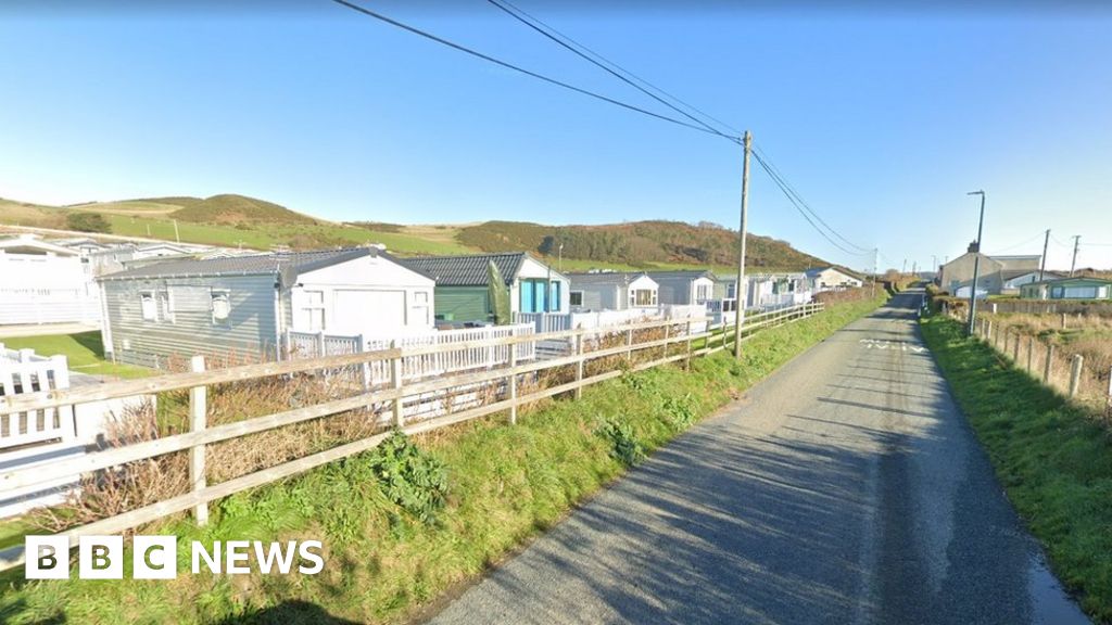Ceredigion: Glan y Mor name change angers Welsh language campaigners