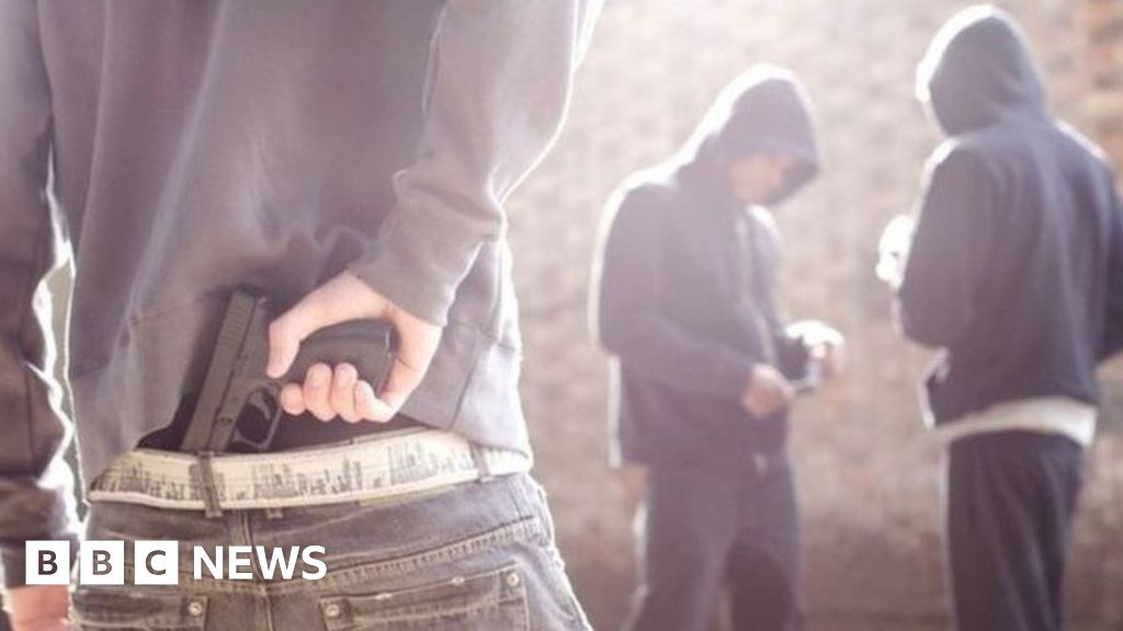 London gangs driven by profiting from drugs, report says BBC News