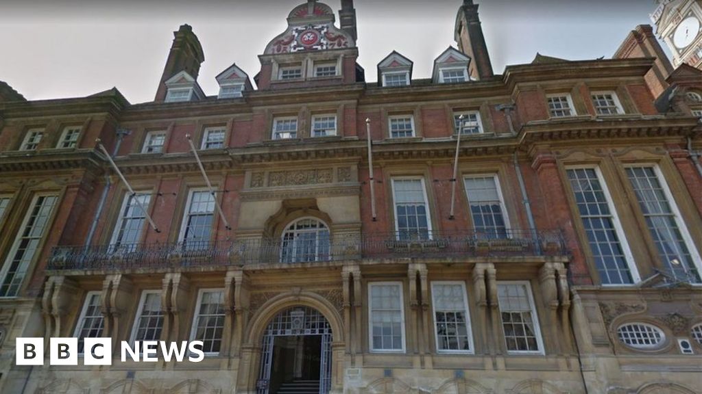 Labour Leicester councillor suspended in anti-Semitism probe