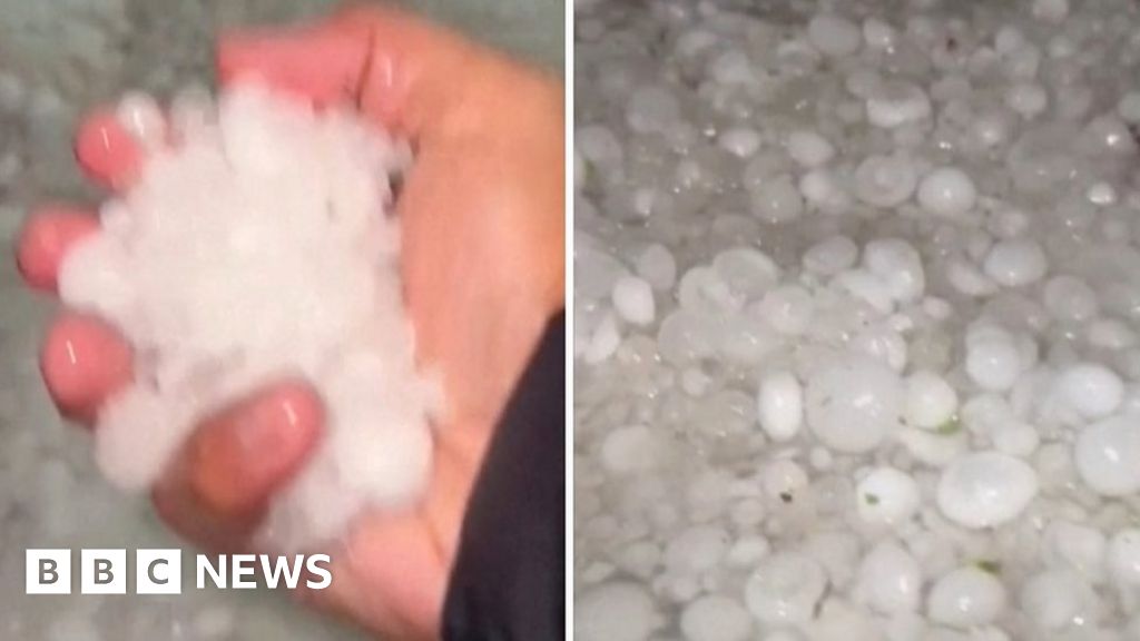 A hailstorm in the desert? What's going on in UAE?