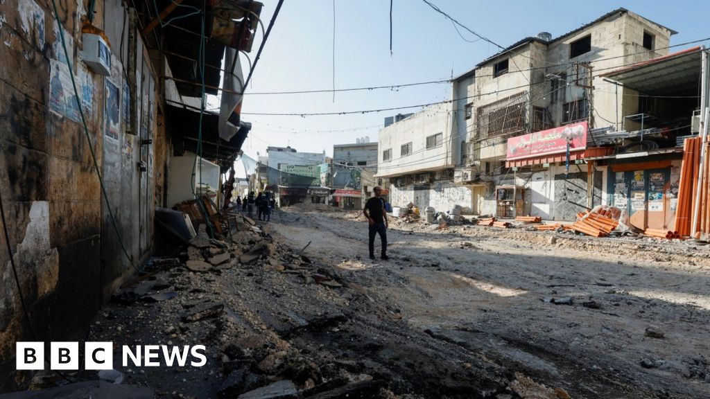 Jenin: Israeli forces start withdrawal after two-day operation – BBC