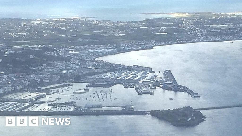 New planning permission tax to be debated in Guernsey BBC News