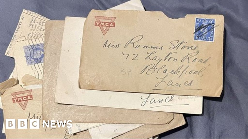 Forgotten WW2 love letters found in wardrobe at empty home