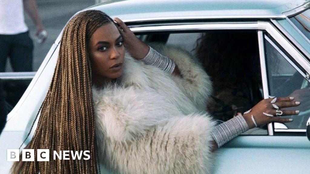 Beyonce Actually Outsold Drake In 2016 Bbc News