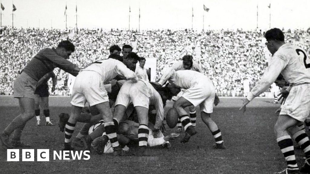 Swansea RFC: Tur istoric de rugby în spatele Cortinei de Fier