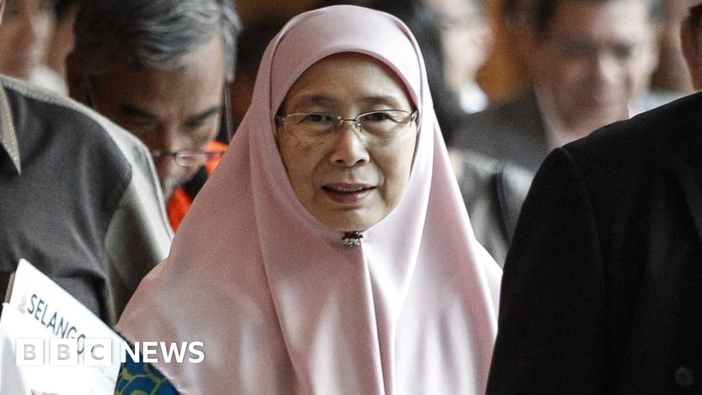 Malaysia's opposition forms new alliance - BBC News