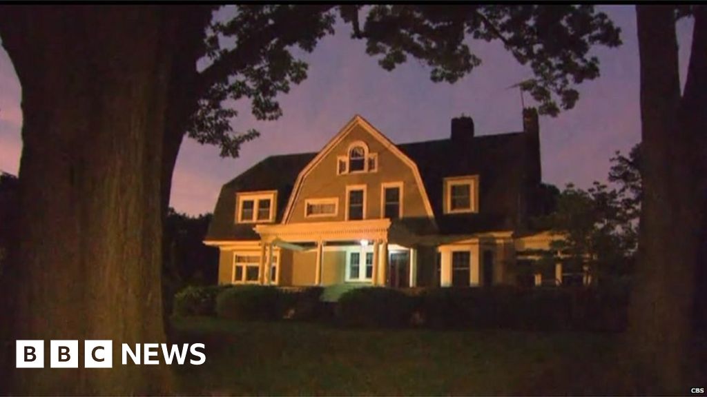 'Watcher' letters frightens New Jersey family from home BBC News