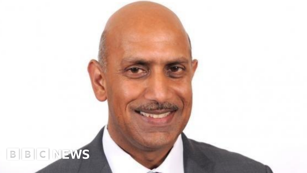 Calls for inquiry over £100k Dudley Council France trip