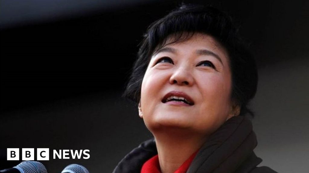 South Korea President Park Geun-hye Ousted By Court - BBC News