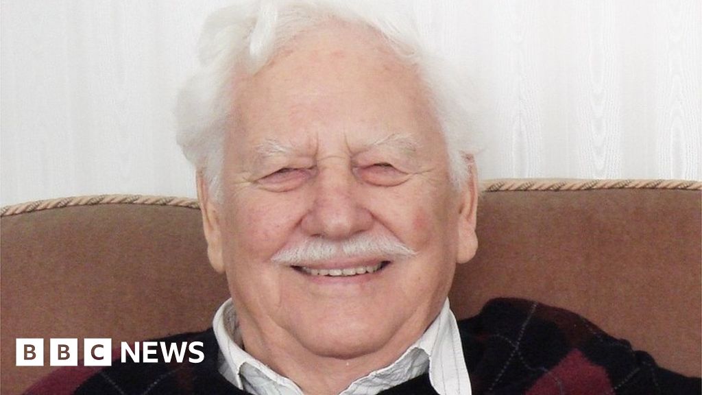 Felixstowe Boots blunder 'hastened' blind man's death BBC News