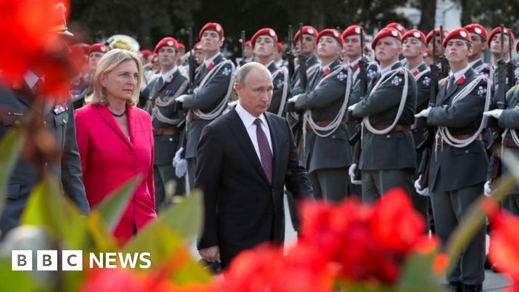 Putin To Be Surprise Guest At Austria Ministers Wedding Bbc News