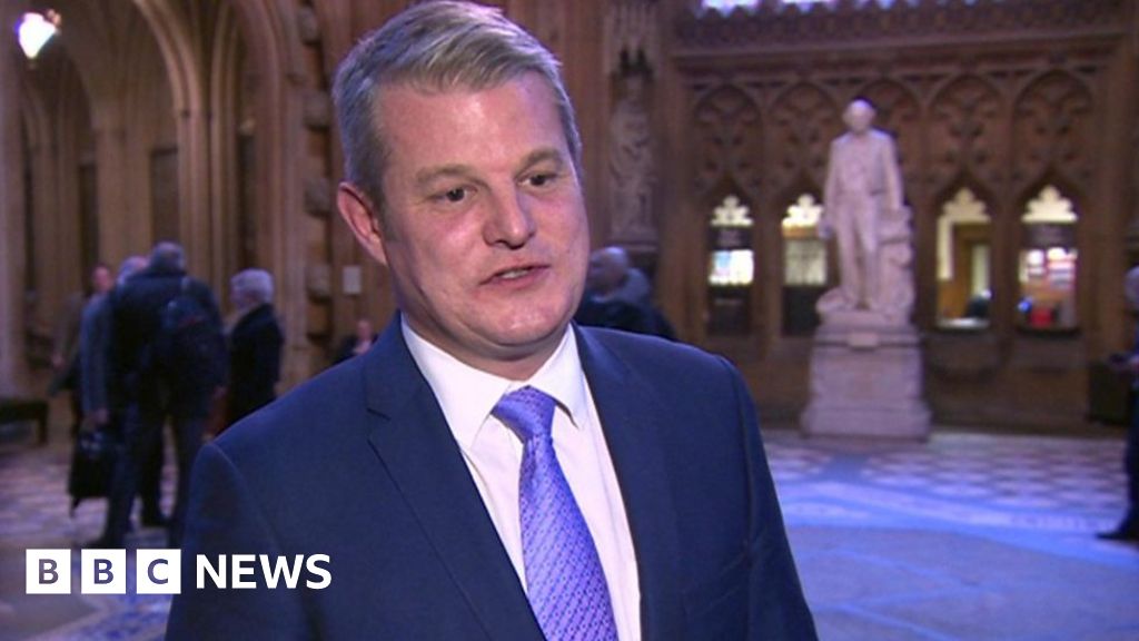 Министр спорта великобритании стюарт эндрю. Стюарт эндрю. Эндрю р. Стюарт эндрю министр спорта. Эндрю джонс (andrew jones).