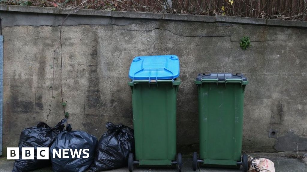 Cardiff bin strike extended for another four weeks BBC News