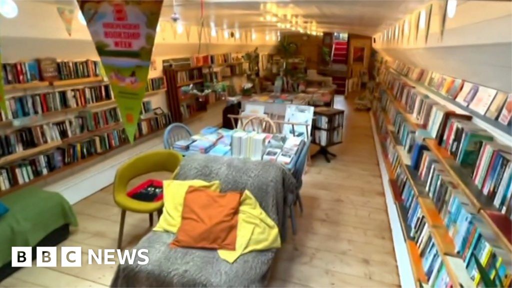 Leeds barge transformed into BBC News