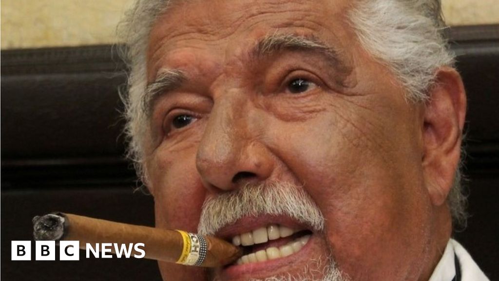 Adored Mexican comic actor Ruben Aguirre dies BBC News