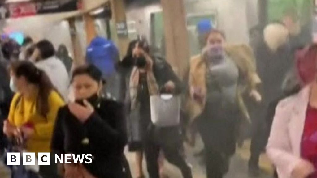 Brooklyn shooting: Seventeen injured in New York City subway station
