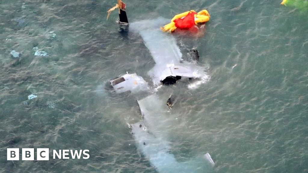 US Osprey aircraft crashes off Okinawa coast in Japan - BBC News