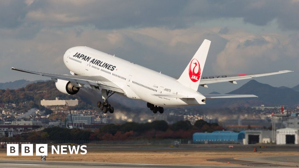 Drunk Japanese pilot arrested at Heathrow Airport