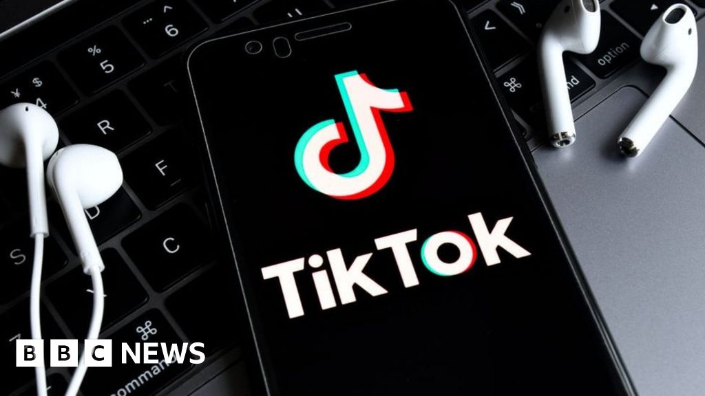 Tiktok Rejects Microsoft Bid At Eleventh Hour Bbc News