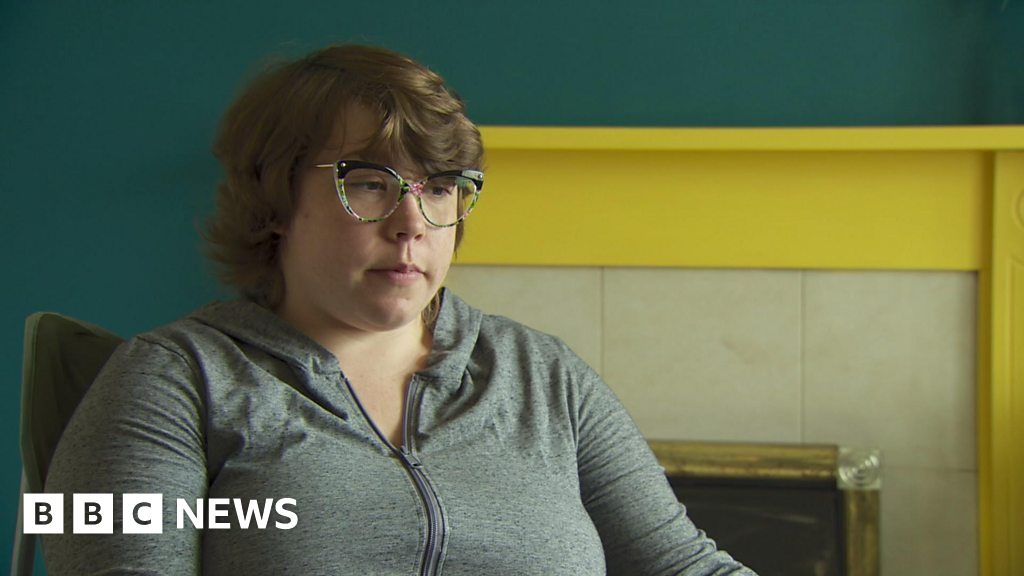 Universal Credit 'I'm living handtomouth'