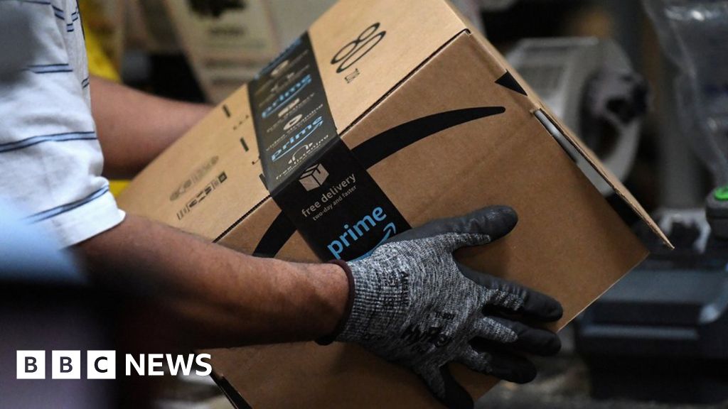Amazon workers plan Black Friday strikes