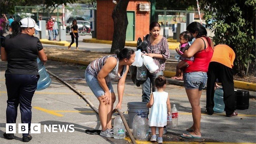 Venezuelans collect mountain run-off as water shortages persist