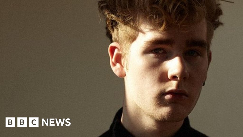 BBC Sound Of 2016: Mura Masa comes joint fifth - BBC News