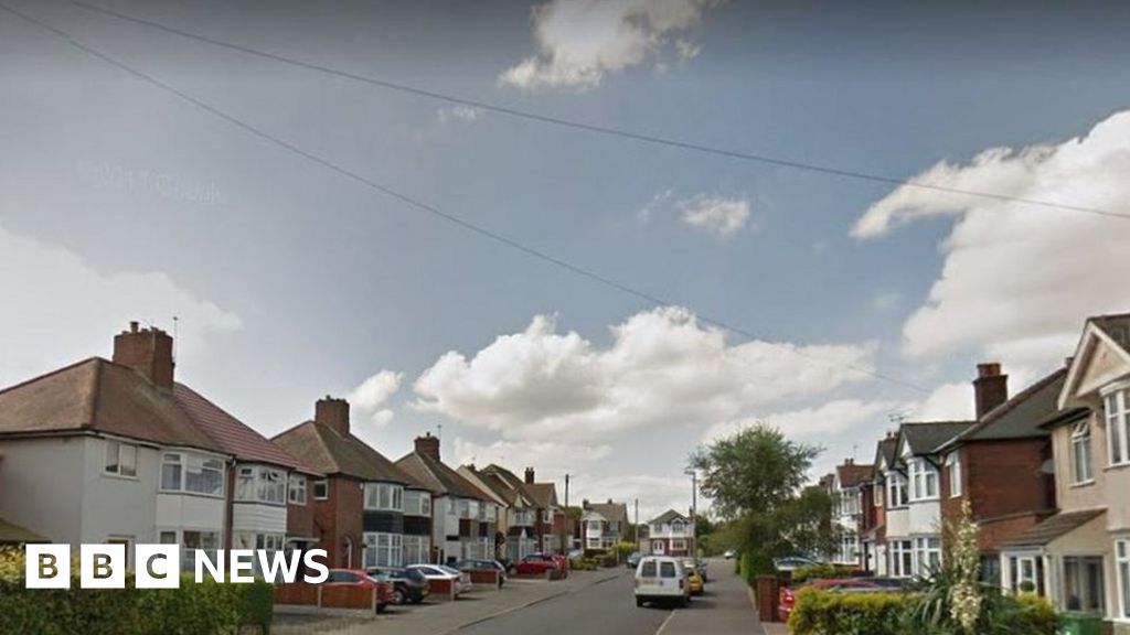 Man found stabbed to death in Halesowen street BBC News