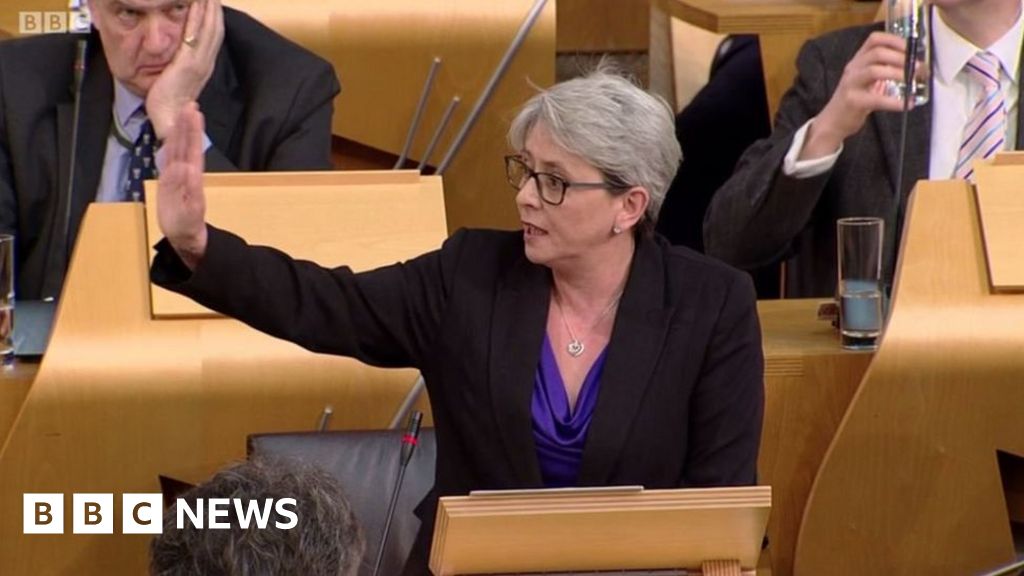 Tory MSP Annie Wells faces week-long Holyrood ban over report leak