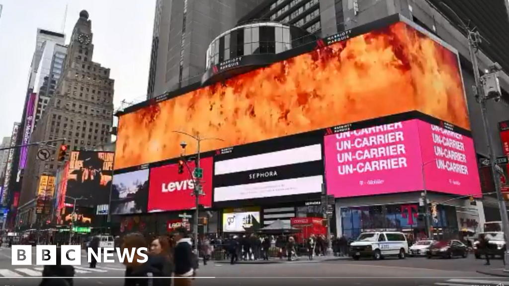 Australia firefighters thanked with Times Square billboard