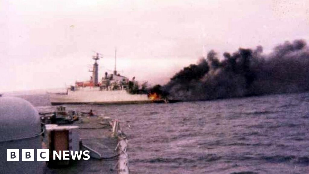 Falklands War: Survivor recalls HMS Ardent sinking - BBC News