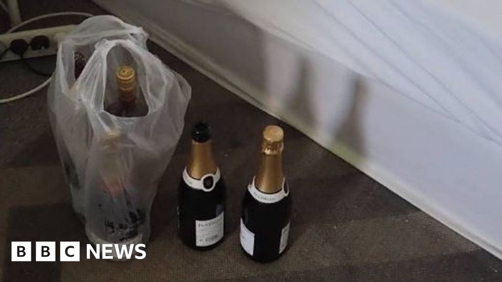 Australian Intruder Drank Champagne And Fell Asleep Bbc News