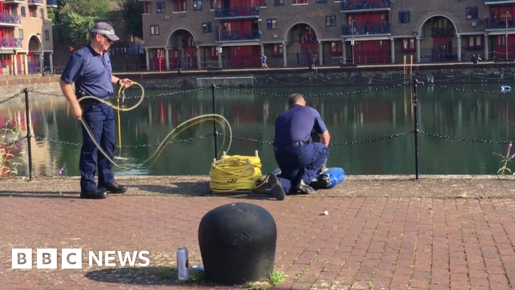 River Thames Missing Swimmers: Bodies Found By Search Teams - BBC News