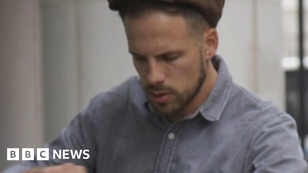 Hairdresser to the homeless BBC News