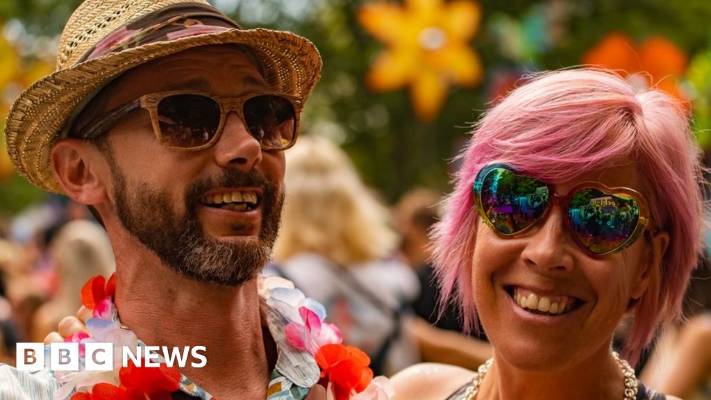 Bristol's Love Saves the Day and Idles attracts crowds of 60,000