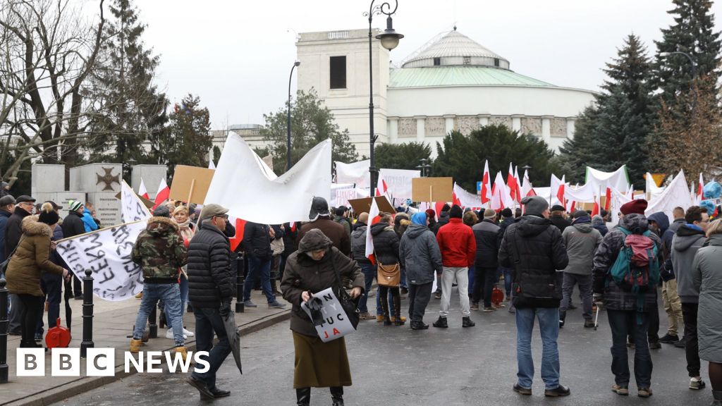 Polish Judicial Reforms Approved By Lower House - BBC News