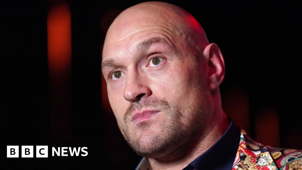 Tyson Fury and family ordered to pay £100k in land row 