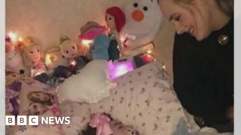 Singer Adele visits seriously ill Belfast fan Rebecca Gibney BBC News