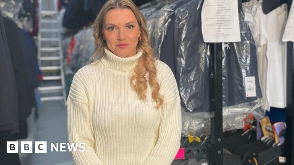 School uniforms need to be affordable Wales' education minister