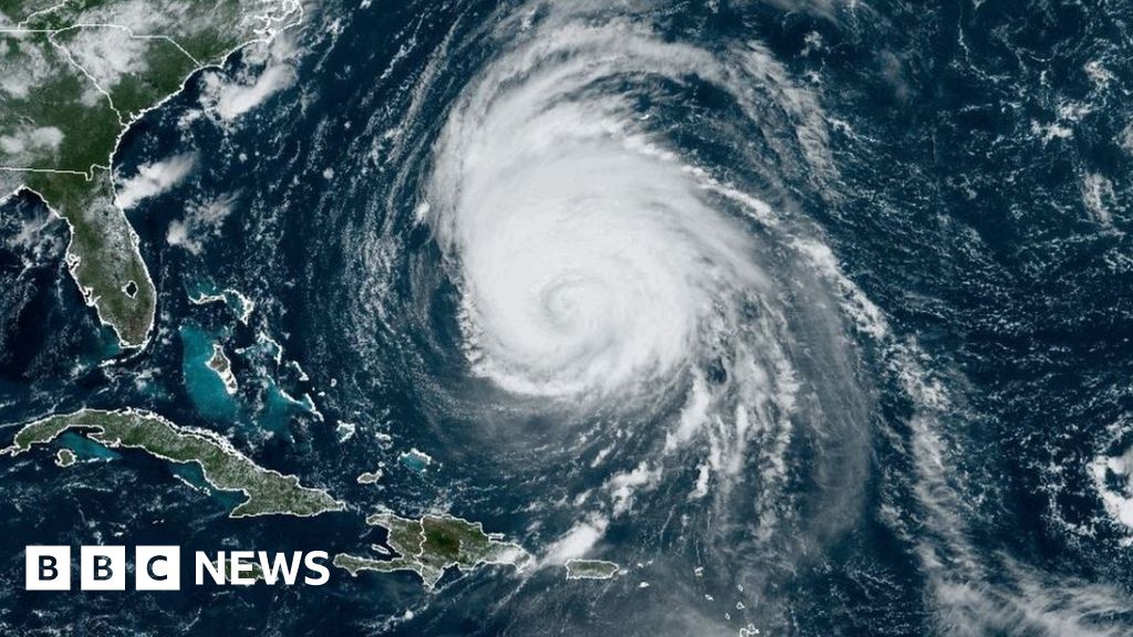 Ураганът Лий продължава да се насочва към източното крайбрежие на САЩ и Канада